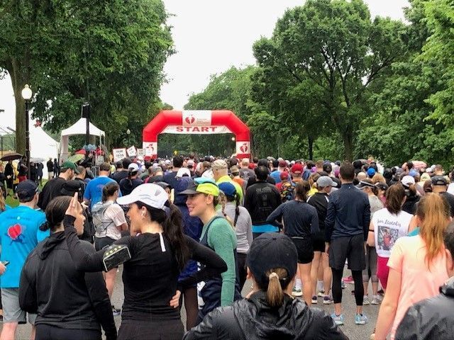 Attorneys and staff from the #GTWashingtonDC & #GTNorthernVirginia offices ran and walked in the rain to participate in the 2024 Lawyers Have Heart 10K, 5K & Fun Walk last weekend. 👟🏃🏾‍♂️ GT was proud to sponsor the event. ❤️

#LawyersHaveHeart #GTGives #GTLawCares