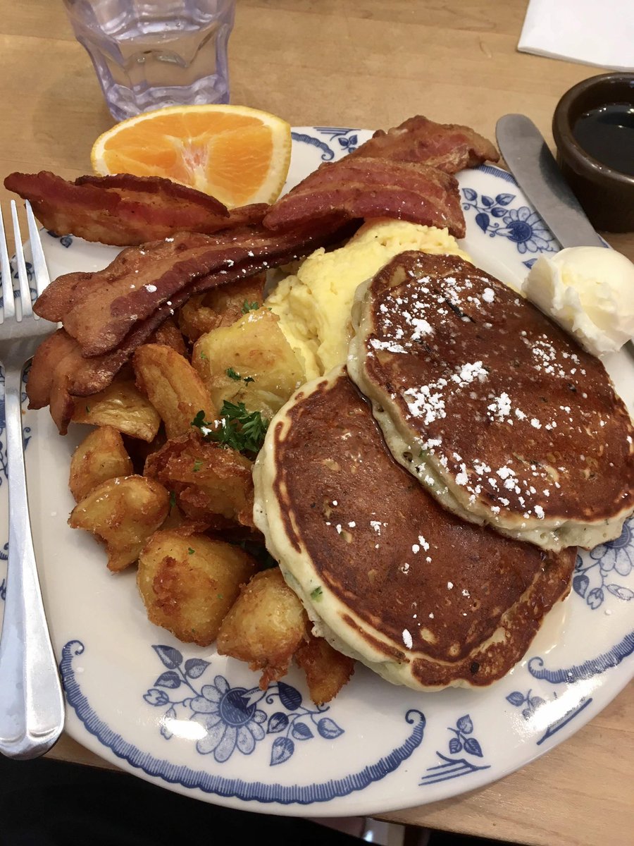 FoodPleaser's tweet photo. Remove one item from this plate 🤔☝️ https://t.co/hcS7gMc3Ri
