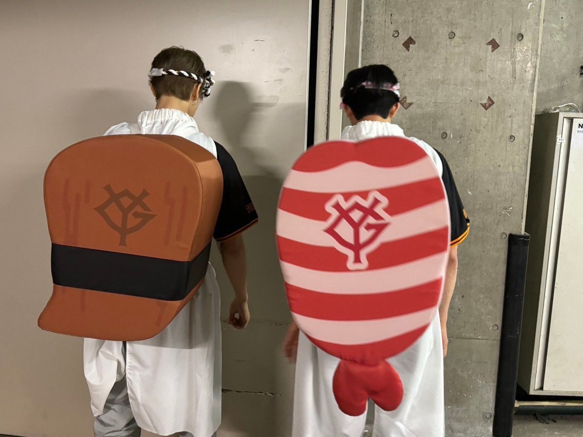 fantastics_fext's tweet photo. 選手の皆さんお疲れ様でした！
延長戦で最後までどうなるかわからない試合でしたが、そんな試合を魂込めて応援できて本当に光栄です‼️
また観戦しに行きます‼️

夏輝

#寿司レース結構ガチで勝とうとした大人気ない澤本です（笑）#エビ
#結構悔しい😂 https://t.co/K75kJsm9sf