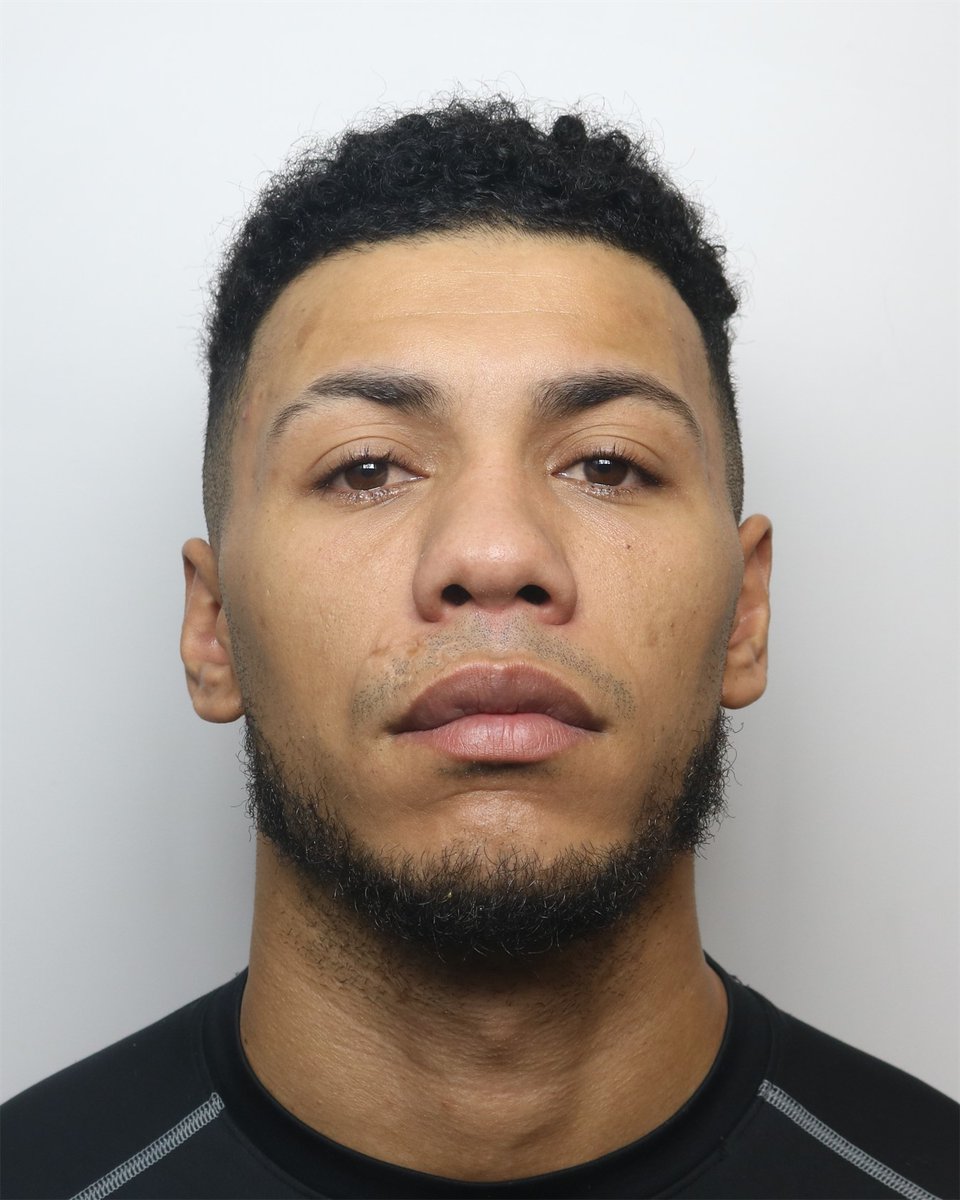 Have you seen Michael Craggs (27) from Bradford? He is wanted on recall to prison. Please ring 101 re police number 13240219932 with any information. See more at westyorkshire.police.uk/news-appeals/p…
