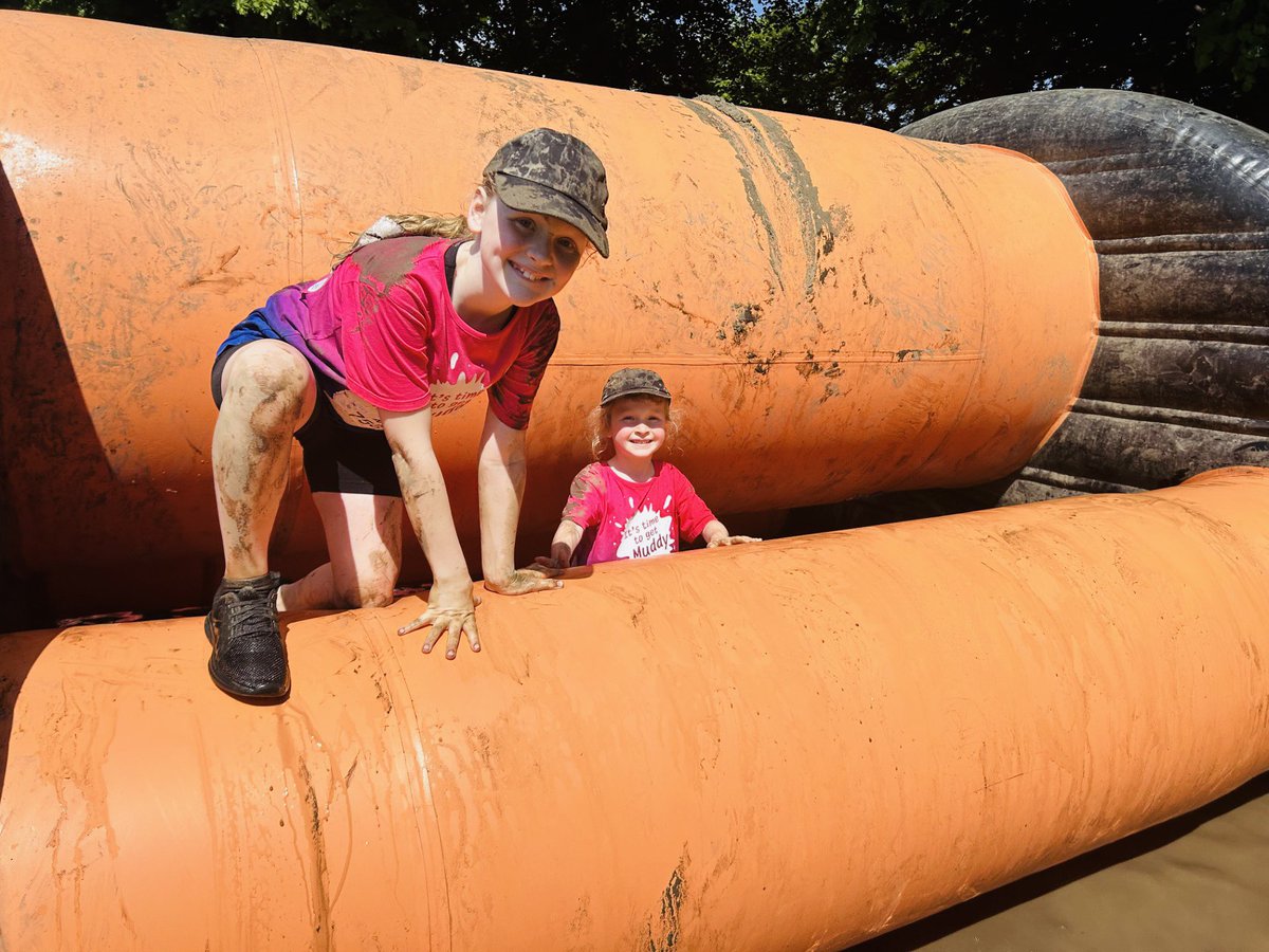 We are incredibly proud of two of our pupils who took part in Pretty Mudder, to raise money for Cancer Research UK, a cause close to our hearts. They raised a fantastic amount of money for this incredible charity. Well done! @AgentsOfJesus @AgentsOfChange @LT_Trust @CR_UK