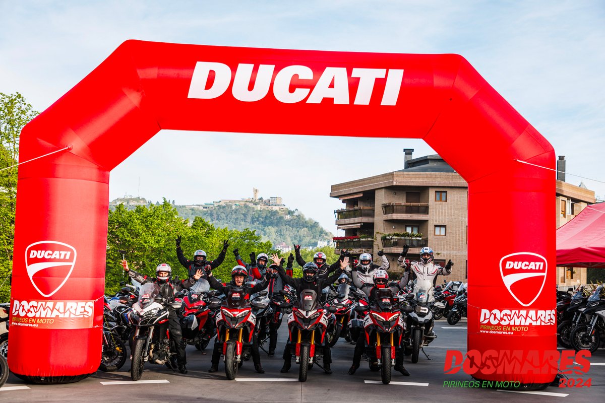 ducatiesp's tweet photo. No podemos dejar de pensar en el #DosMares Pirineos y los momentos que vivimos esos tres día de aventura.
El ambiente Ducatista, las impresionantes rutas y los paisajes...¡todo! Suerte que en octubre podremos repetir con la edición DosMares Sur. ¡Muy pronto abrimos inscripciones! https://t.co/QOSDxlK63t