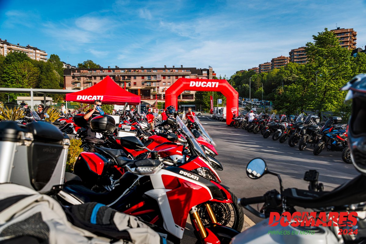 ducatiesp's tweet photo. No podemos dejar de pensar en el #DosMares Pirineos y los momentos que vivimos esos tres día de aventura.
El ambiente Ducatista, las impresionantes rutas y los paisajes...¡todo! Suerte que en octubre podremos repetir con la edición DosMares Sur. ¡Muy pronto abrimos inscripciones! https://t.co/QOSDxlK63t