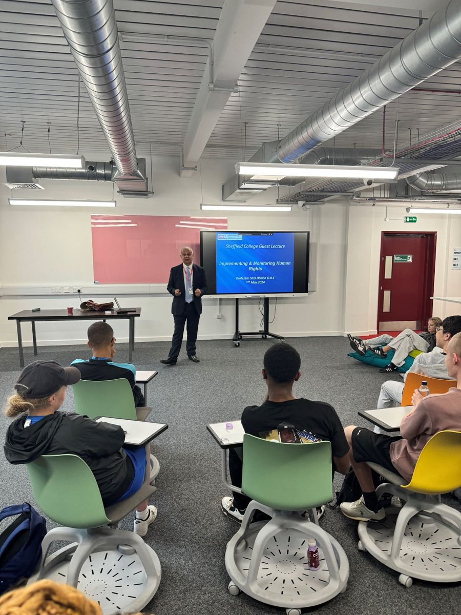 Sheff6thForm's tweet image. Our Law, Criminology and Sociology students recently enjoyed a guest lecture from International Human Rights Barrister, Professor Sital Dhillon, learning about the rights of individuals and communities.

Apply now to enjoy exciting lectures like this!
sixthform.sheffcol.ac.uk/pathways