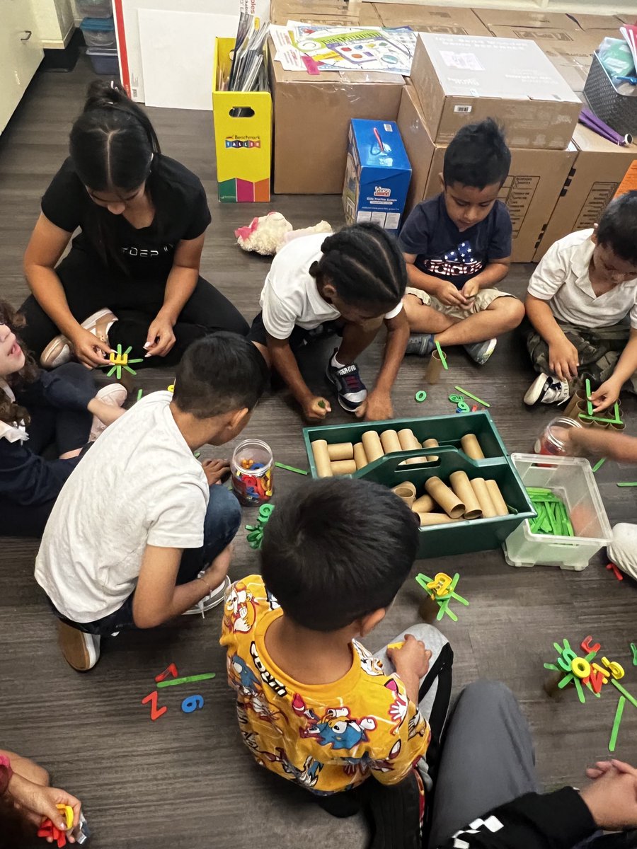 SpringValleyEl's tweet image. It’s STEAM Day ⁦@SpringValleyEl⁩