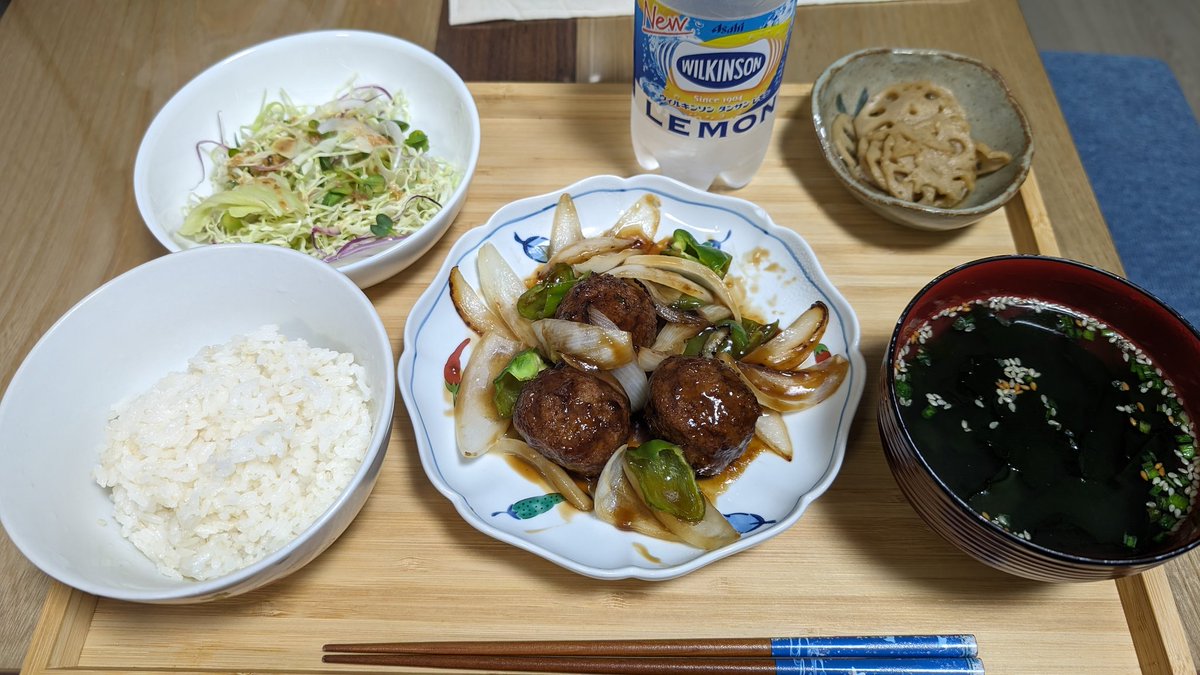 やっと風呂入ってからの自宅飯タイム
寿司が食べたい人生だったね…