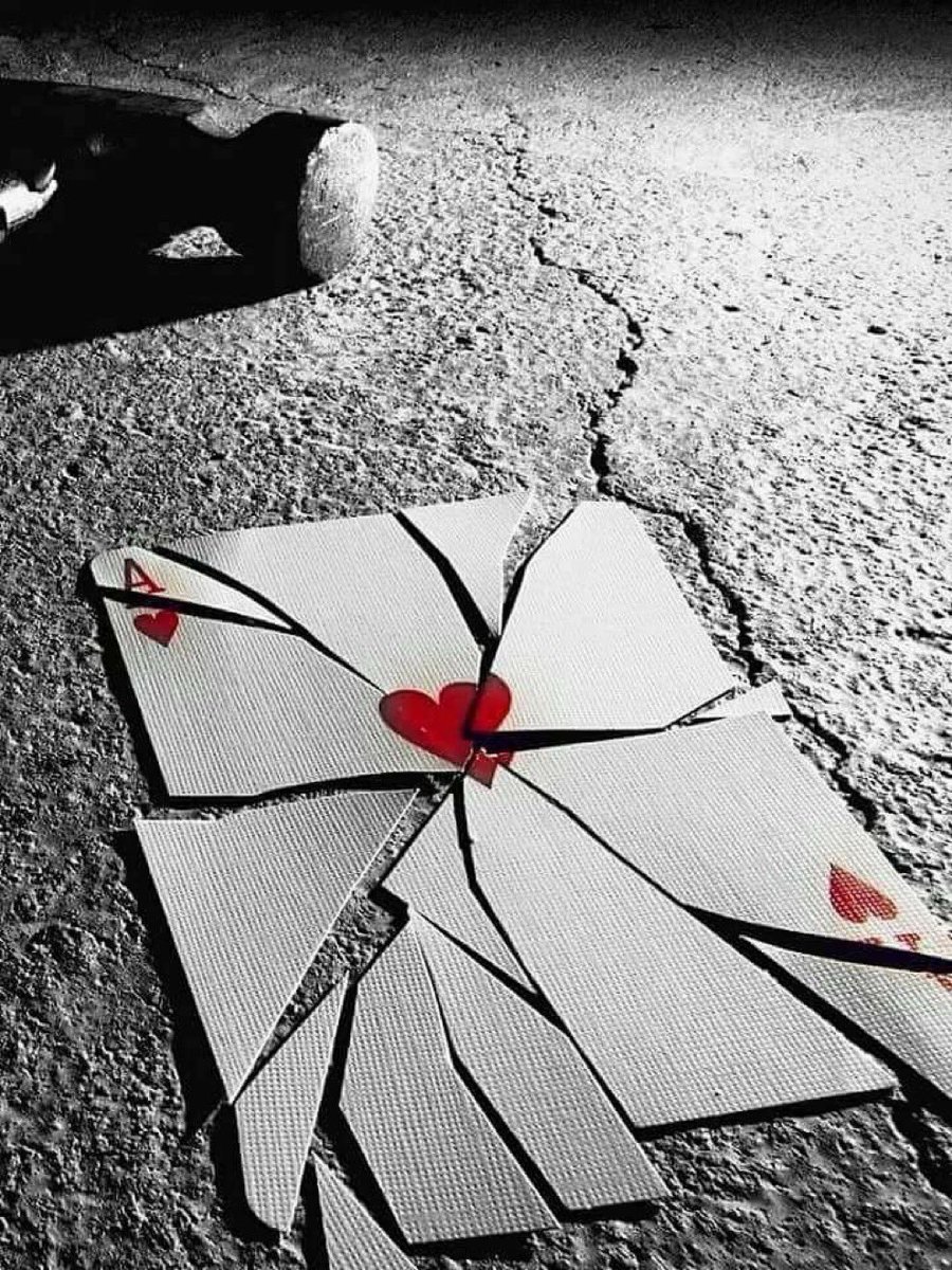 يقال عند الوداع مع السلامة  

اين السلامة في وداع من نُحِب ؟

🟠🟣🫂💔