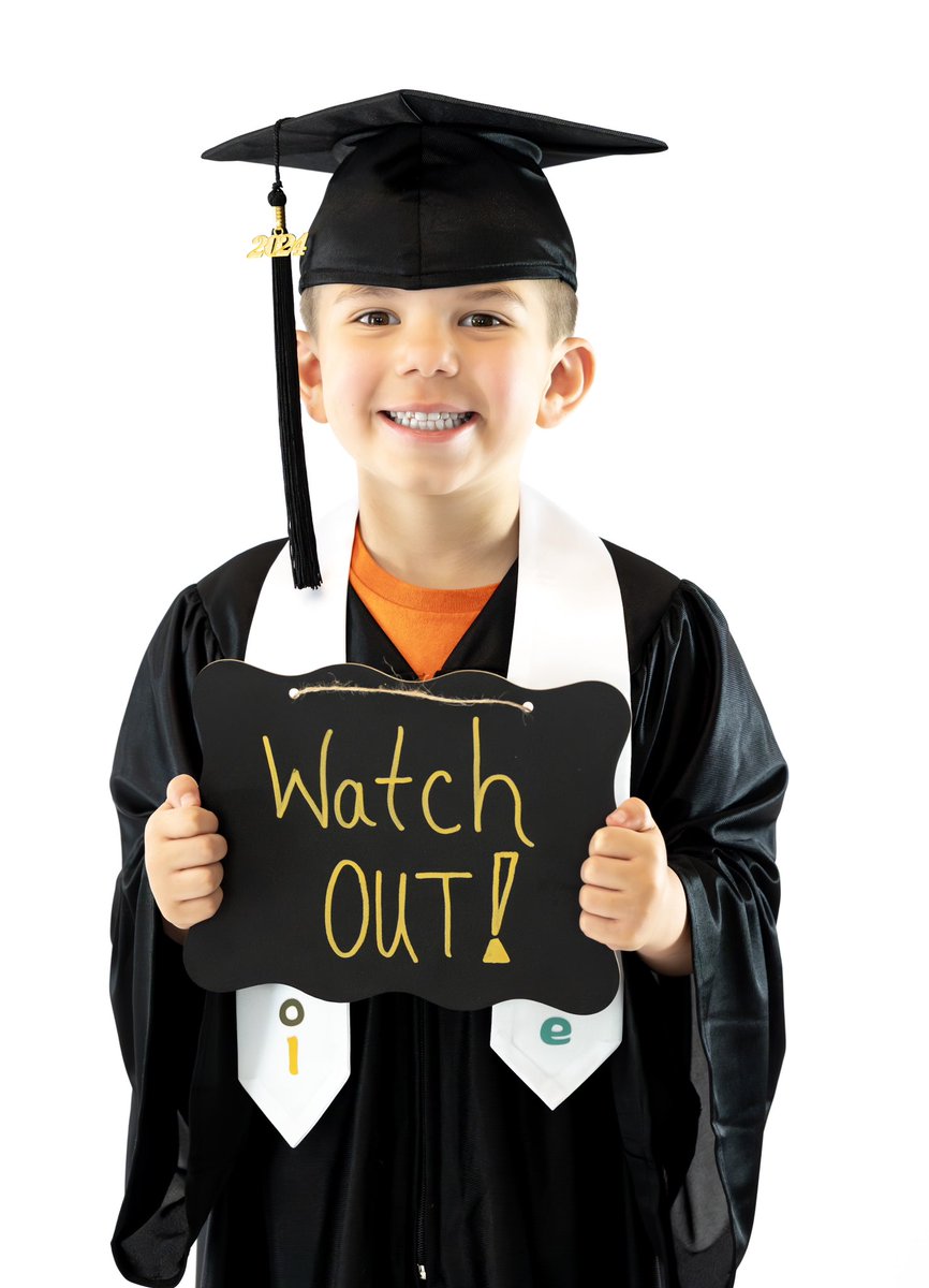 afans10's tweet photo. Gatlin graduates tonight! Watch out Kindergarten!! He’s a stinker!! https://t.co/mpJv2zapCm