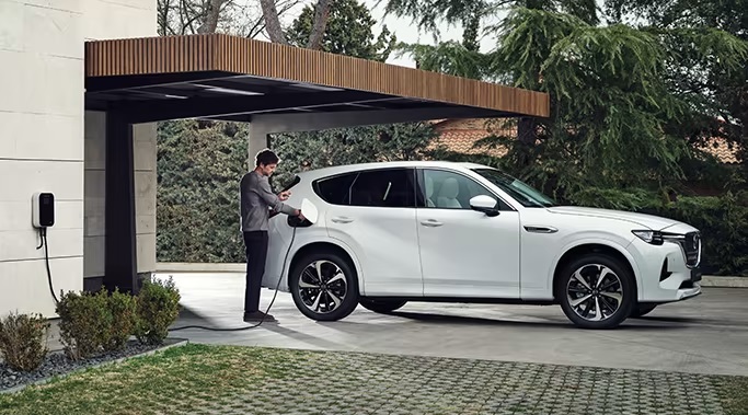 EdwardsKempsey's tweet photo. The Mazda CX-60 plug-in hybrid is a hit with company car drivers. This large SUV qualifies for 8% Benefit-in-Kind (BIK) rate, has remarkable whole-life costs &amp; impressively low CO2 emissions. The Mazda CX-60 makes the perfect business partner.
#MazdaCX60 #ElectricSUV #companycar https://t.co/EijxWiD9pS