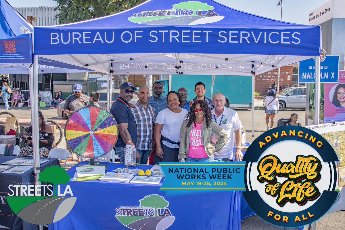 BSSLosAngeles's tweet photo. Sure, StreetsLA is known for filling potholes & trimming trees, but hereโs something surprising: We also permit special events across @LACity
Farmers markets, block parties, community fairs โ you name it, we help make it happen.
See you next time!
#NPWW #MadeYaLook
@LACityDPW https://t.co/XxBI3GKd9g