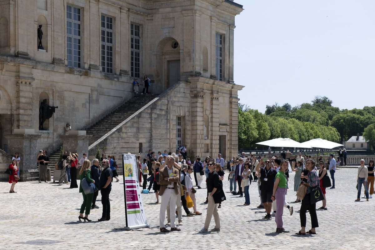 CFontainebleau's tweet photo. FESTIVAL DE L'HISTOIRE DE L'ART | Le Mexique s’invite à Fontainebleau du 31 mai au 2 juin ! 🇲🇽 
Profitez de cet évènement exceptionnel pour découvrir la culture et la richesse artistique de ce pays. Sans oublier le sport mexicain en cette année olympique ! ⚽️

© Didier Plowy https://t.co/CR29qBjEmM