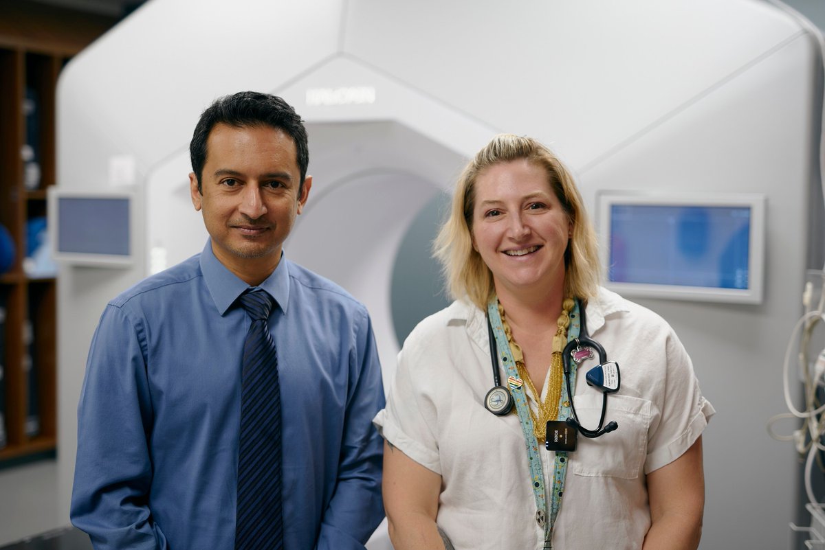 CampPhysics's tweet photo. CAMP physicist Imran Shah &amp; CASE medical director Dr. Lyndsay Kubicek-Regev are making a difference in the world of #Veterinary #RadOnc by serving on the VRTOG! 

Follow us and stay tuned for an upcoming feature on the role of #medicalphysics in the world of #VetRadOnc. #medphys https://t.co/vnsPfmwXv2