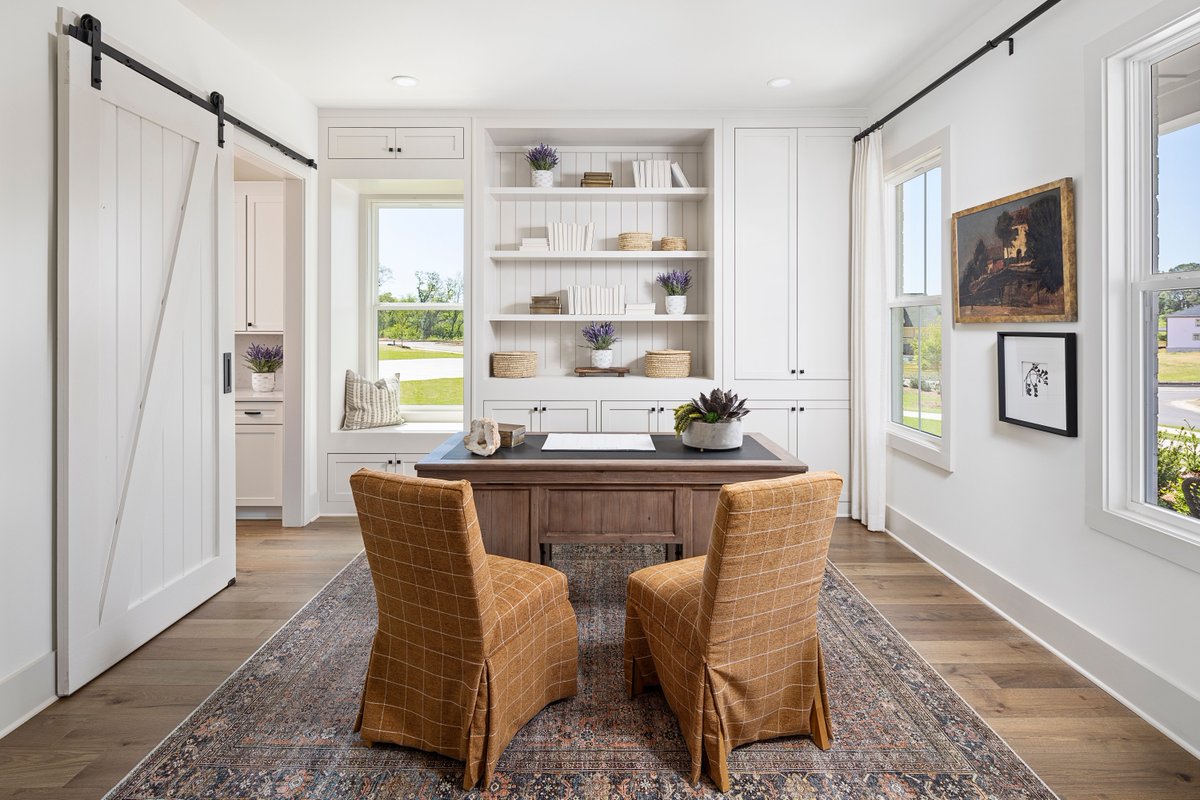 Enhanced by luxury appointments and elegant architecture, the Monteluce offers inviting living spaces inside and out. Discover a variety of versatile living options when you call the Monteluce home: bit.ly/3QK5X4m (📸 Southbrooke, Cumming, GA)⁣⁣⁣⁣⁣⁣