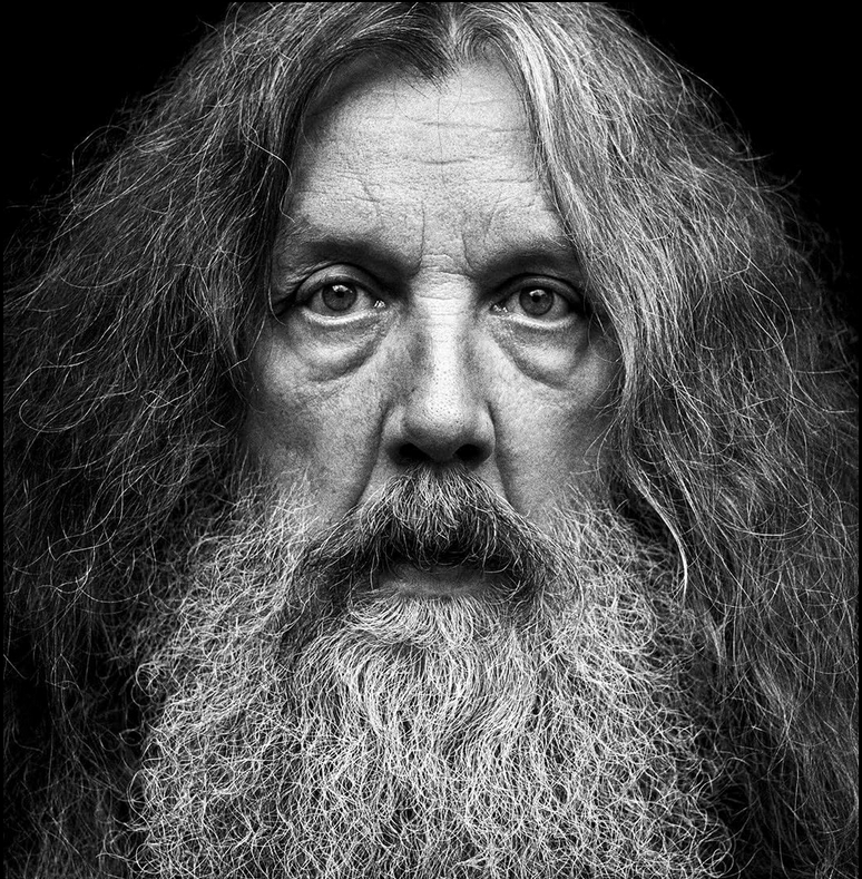 A Moment Of Alan Moore (@momentofmoore) on Twitter photo 