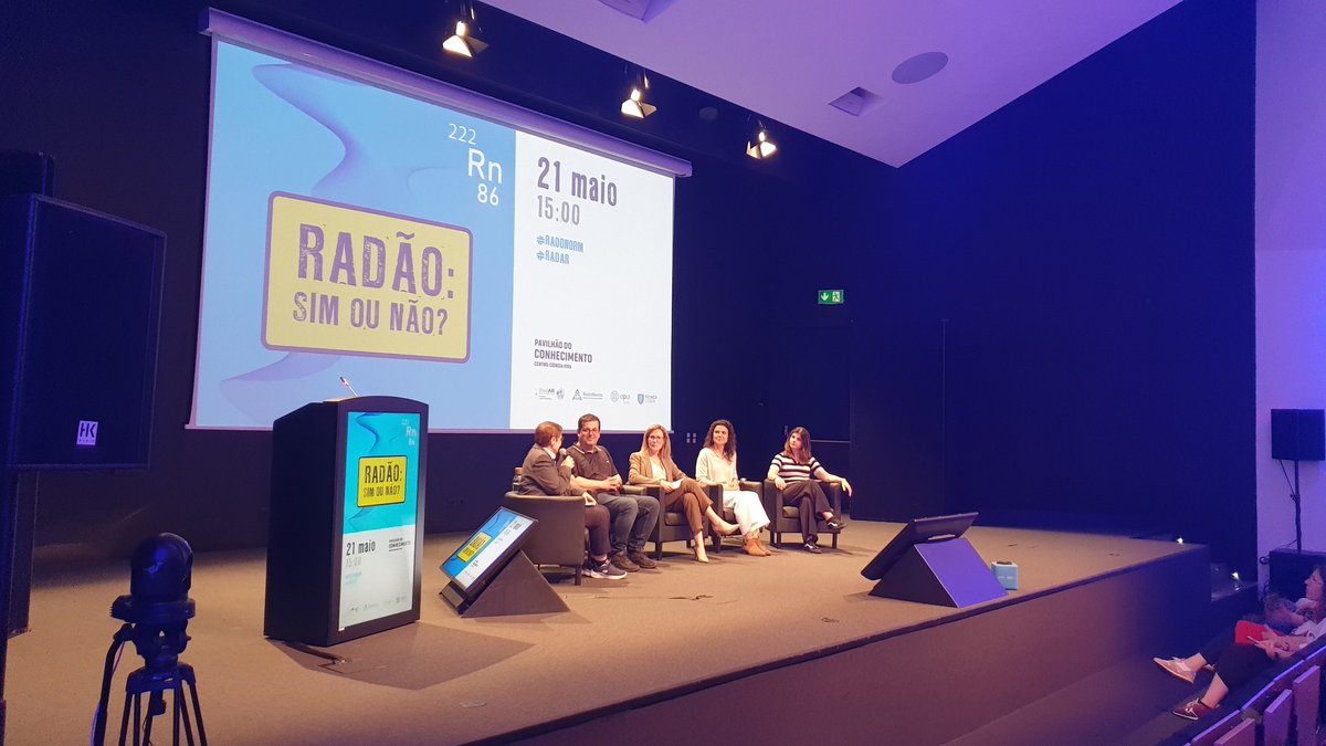 'RADÃO: Sim ou não?', já começou! Vamos, durante o resto da tarde, ver a apresentação deste projeto de ciência cidadã. A diretora executiva da #CienciaViva, Ana Noronha, faz a abertura! #pavilhaodoconhecimento #radonorm #radar #agenciaportuguesadoambiente @istecnico