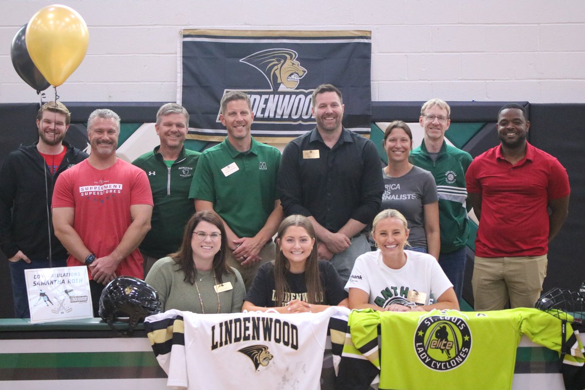 Samantha Roth, a senior at @Mehlville_HS, committed to play hockey when she continues her studies at Lindenwood University. Congratulations, Samantha! 💙🏒 #msdr9