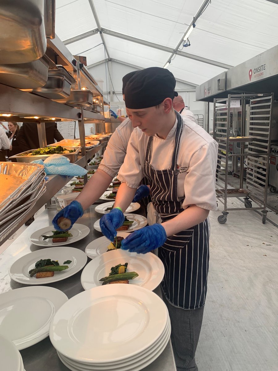 Chester Races complete for Hospitality, Catering and Travel students! ✅ Students spent three days at 'Mayfest' @ChesterRaces learning new skills serving over 400 people! Well done guys #ICanBe