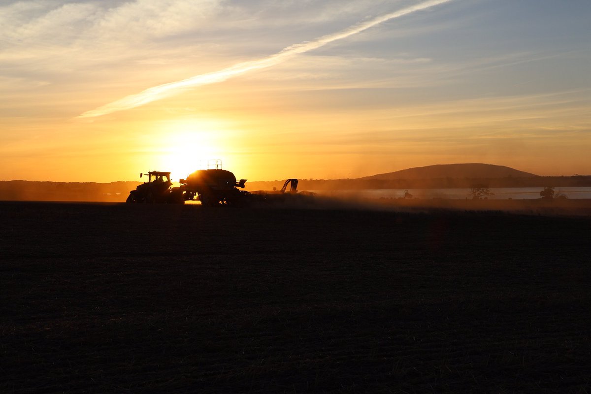The sun setting on another dry &amp; dusty day of planting / seeding.