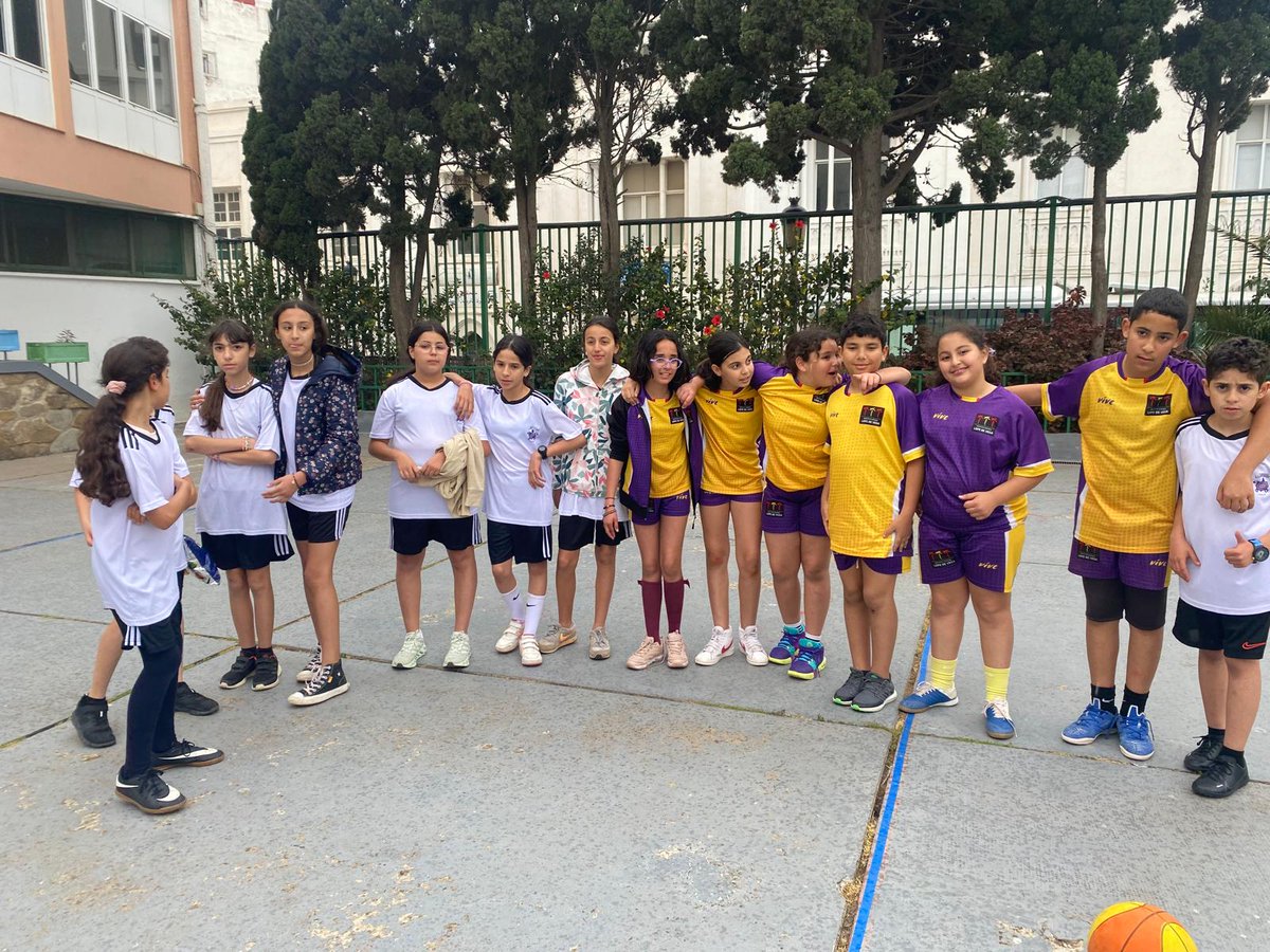 instituto_lope's tweet photo. El @instituto_lope participó en la XVI edición de los Encuentros Deportivos Intercentros por primaria en las categorías de fútbol, balón prisionero, baloncesto, tenis de mesa y ajedrez consiguiendo la victoria en balón prisionero y tenis de mesa. https://t.co/c9lHJrAoAX