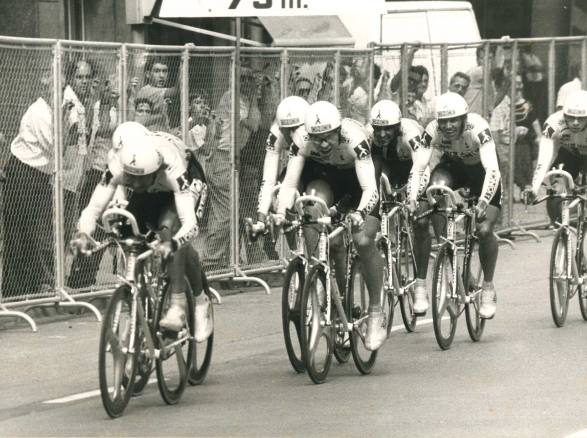 🚴‍♂️La capital del Bages ha estat també ha estat seu de l’inici de la cursa masculina en dues ocasions: L'any 1970, en l’emblemàtica edició 50, amb una etapa en línia que acabaria a Tarragona; i l'any 1991, acollint una contrarellotge per equips⏱️guanyada per l’equip ONCE.