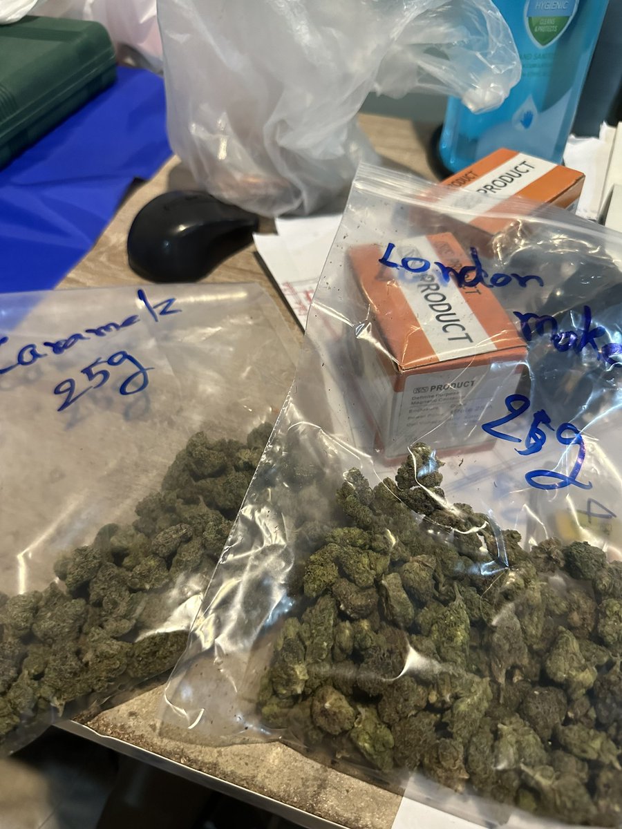 ไปอีกครึ่งขีด ขอบคุณออเดอร์วันนี้ๆดอกมีเลื่อยๆ หอม สด ราคาพ่อค้า ส่ง ปลีก แบ่ง ทัก
#กัญชา #กัญชาog #กัญชากรุงเทพ #กัญชานอก #ดอกกัญชา #กัญชาลาดกระบัง #กัญชารามคําแหง #กัญชาพัทยา #กัญชาราคาส่ง #กัญชามีนบุรี #กัญชาสมุทรปราการ #og  #บ้องแก้ว #กัญชาชลบุรี #กัญชาดอนเมือง #กัญชานนทบุรี