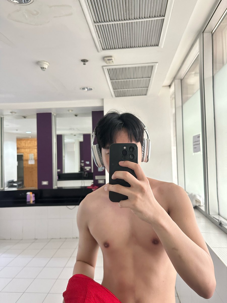 dimanchelll's tweet photo. รถติดแล้ว เมื่อไหร่แกจะติด https://t.co/rcAyzPSVG6