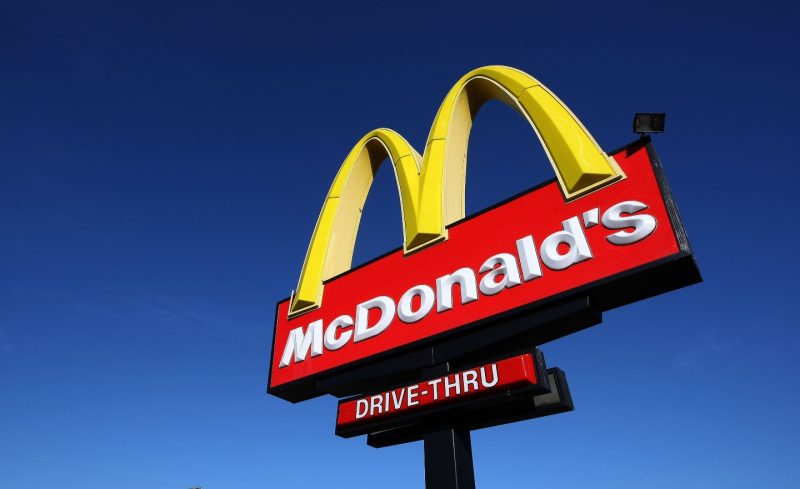 More meal deals are coming to fast food restaurants as rising prices have proven tough for customers to swallow. This week, burger giant McDonald’s is giving away Chicken McNuggets. trib.al/3LyW4cA