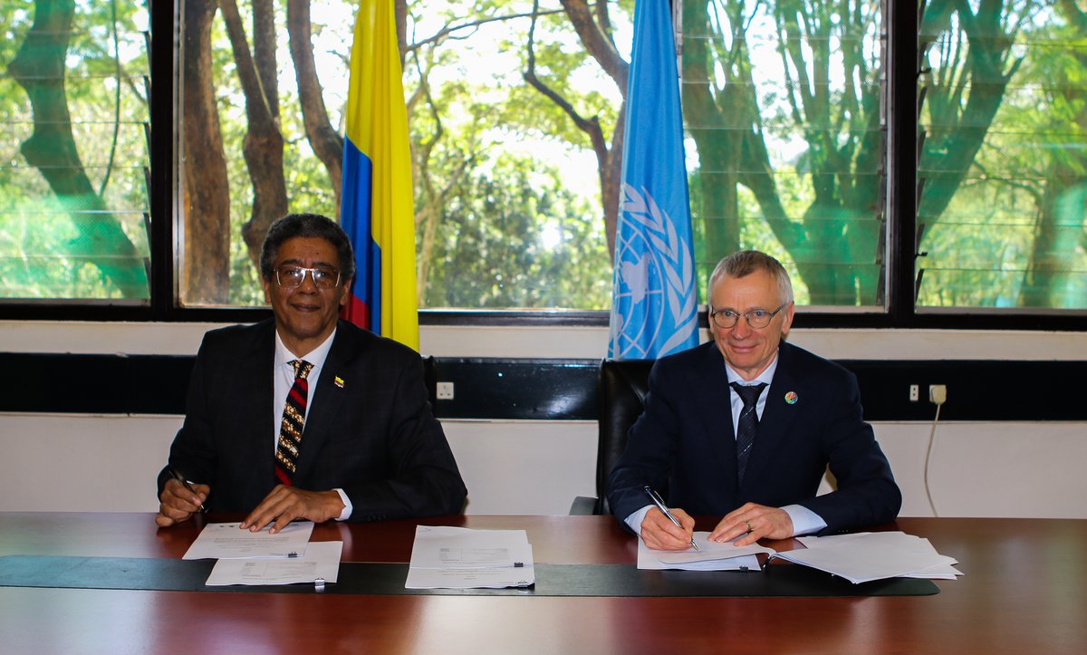 UNBiodiversity's tweet photo. Today, at the #NairobiMeetings, Acting Executive Secretary @hdavidcooper signed the Host Government Agreement for #COP16Colombia on behalf of @UNBiodiversity. Representing Colombia, H.E. Pedro León Cortes Ruiz, Ambassador of Colombia in Kenya, also signed the agreement. https://t.co/HZLBv1WG9u