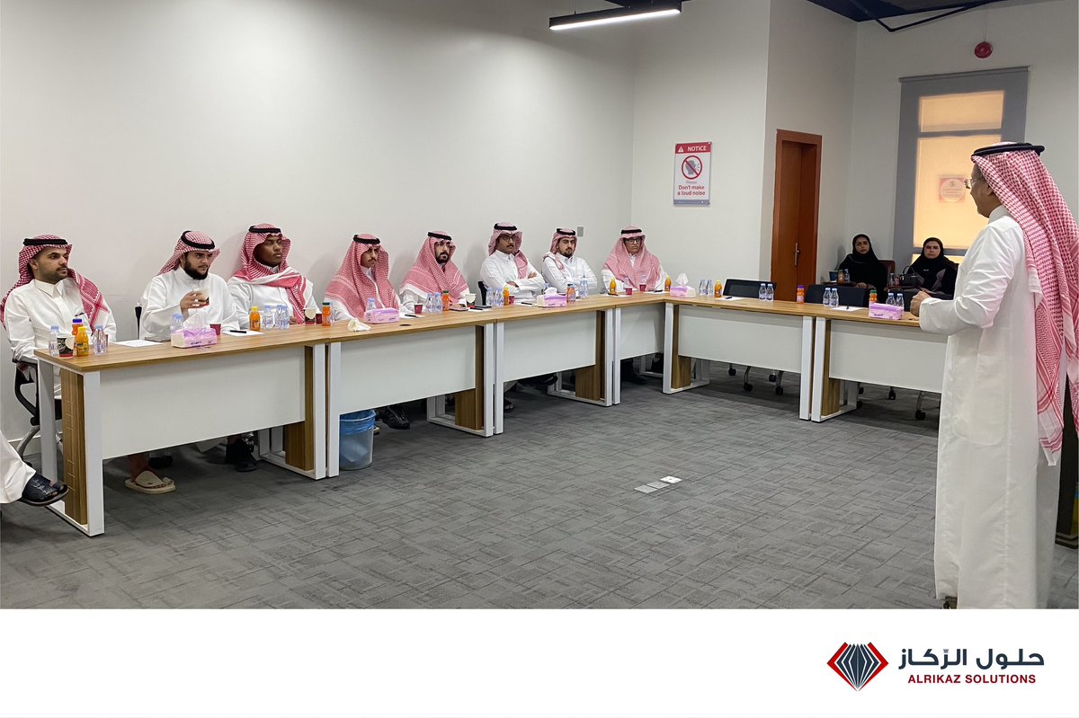 AlrikazSolution's tweet photo. سعدنا في مركز الركاز باستقبال طلاب نادي المحاسبة من جامعة الإمام، حيث قدمنا لهم نبذة تعريفية عن خدماتنا التدريبية وكيفية التعاون مع الجامعة لتأهيل وتدريب الطلاب. 
شكرًا لنادي المحاسبة @Acc_imam
على مشاركتكم المميزة! 
نتمنى لكم دوام النجاح والتوفيق.

#حلول_الركاز https://t.co/7KLsRVs9Rv