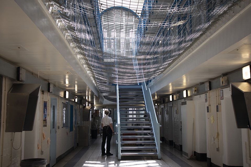 Our security teams work hard to keep our prison safe for both staff and prisoners.

New laws will now make it an offence for anyone to upload videos, audio recordings and photographs taken in prison to social media.

Read more ⬇️
gov.uk/government/new…