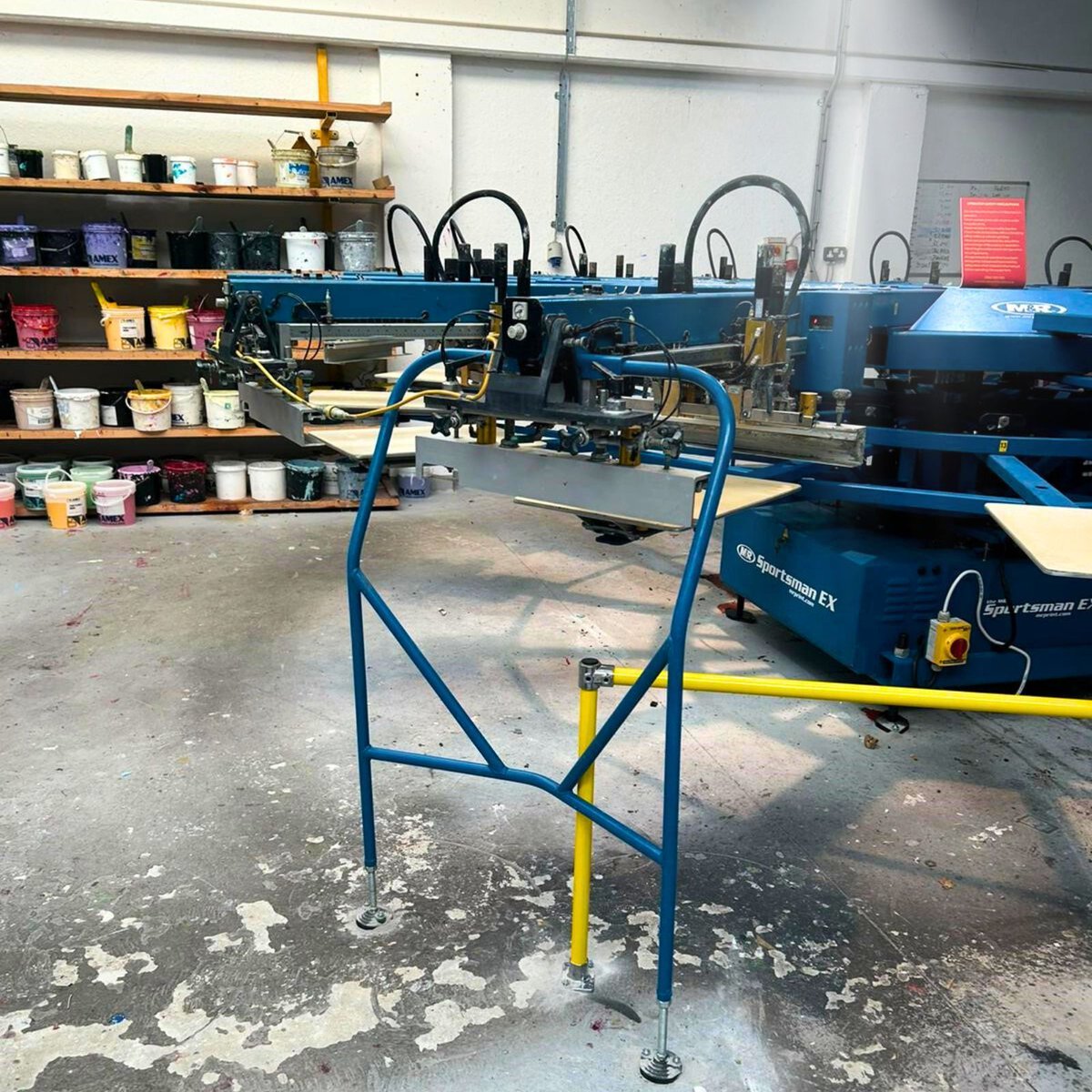 _screenprint's tweet image. A recent install of a Sportsman EX over in Ireland for Advartees! 💙 

#mrcbluecrew #screenprintmachine #screenprinters #screenprint #tshirtprinting #printshop #printlife #tshirtprinters