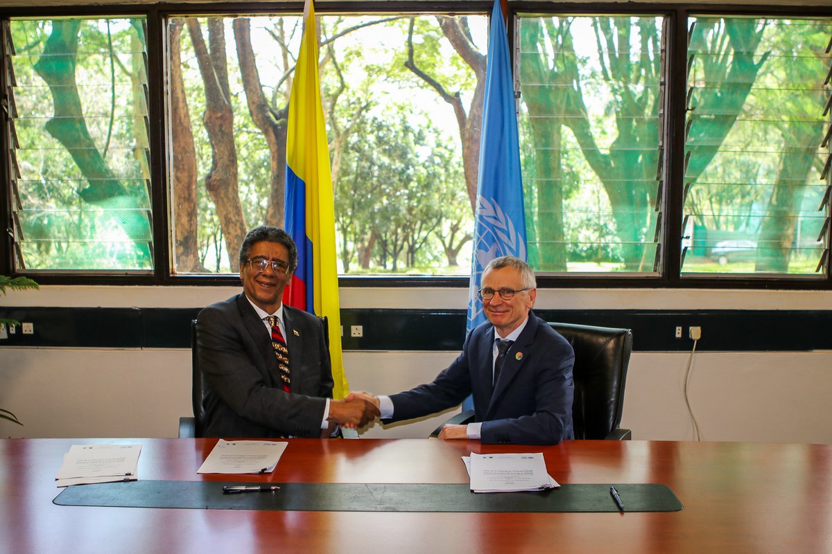 UNBiodiversity's tweet photo. Today, at the #NairobiMeetings, Acting Executive Secretary @hdavidcooper signed the Host Government Agreement for #COP16Colombia on behalf of @UNBiodiversity. Representing Colombia, H.E. Pedro León Cortes Ruiz, Ambassador of Colombia in Kenya, also signed the agreement. https://t.co/HZLBv1WG9u