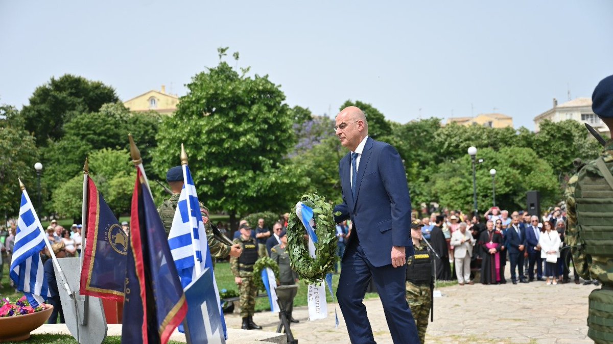 Με μεγάλη τιμή και χαρά εκπροσώπησα στη γενέτειρά μου #Κέρκυρα την Κυβέρνηση στην εκδήλωση στο Περιστύλιο του Ανακτόρου του Αρχαγγέλου Μιχαήλ & Αγίου Γεωργίου για την 160η Επέτειο της Ένωσης των Επτανήσων με την Ελλάδα, στην επιμνημόσυνη δέηση για τους πεσόντες και στην κατάθεση