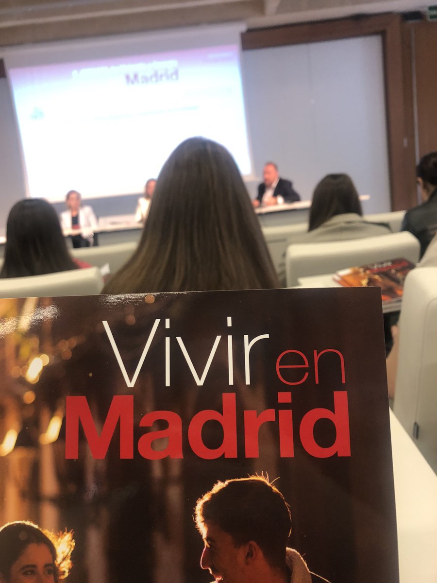 Aroa325's tweet photo. Gracias por concienciar así, un placer escucharos  #vivirenmadrid https://t.co/eqcmq0oasA
