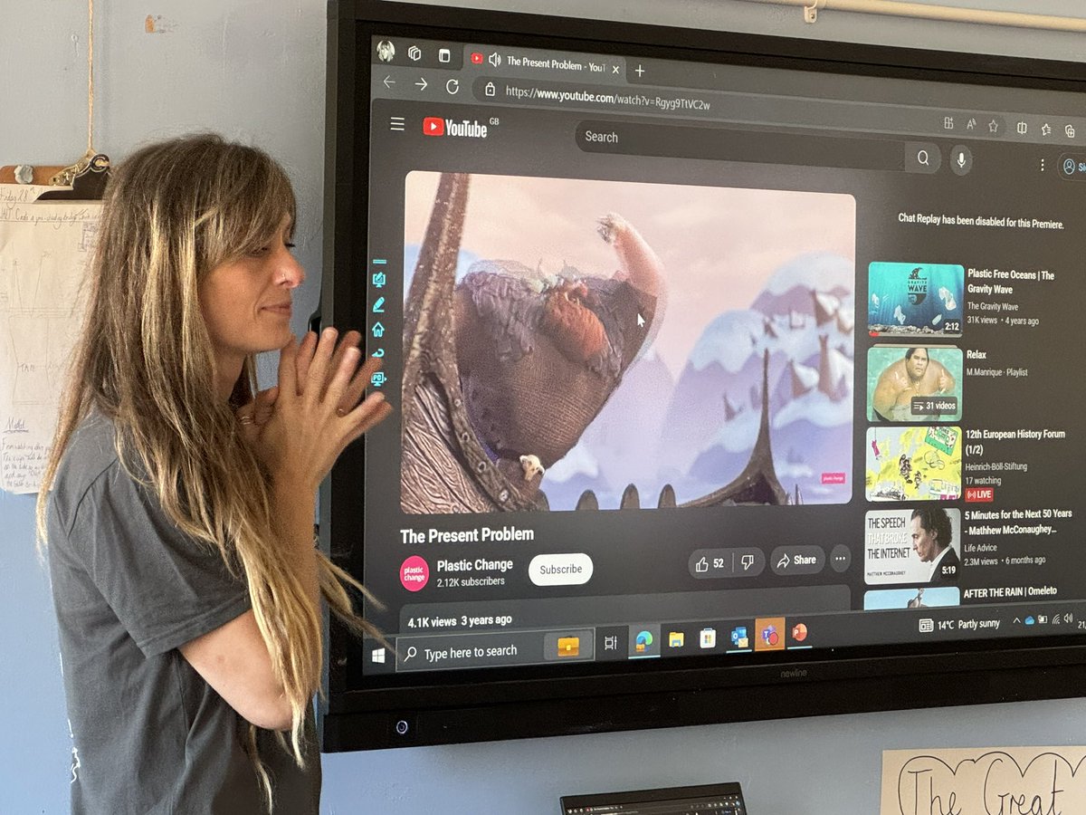 Miss Davies & Mrs Field tweet media