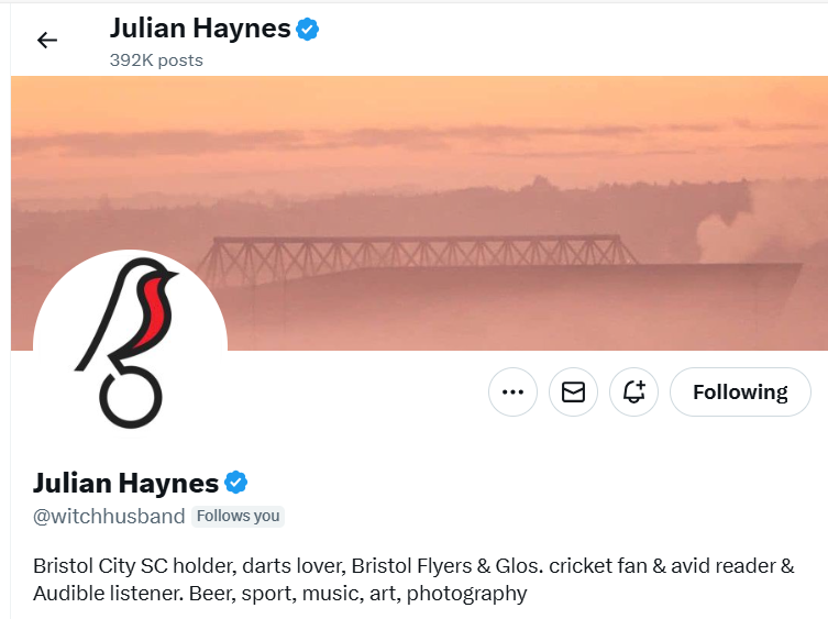 ChatGPTJob's tweet photo. I follow @witchhusband
Hey everyone! If you love Bristol City, darts, cricket, and all things beer, sports, music, art, and photography, you should definitely follow @witchhusband! Let's show some love and join his exciting journey! 🎯⚽️🏏🍻🎶🎨📷 #FollowFrida https://t.co/m2wunkZafa