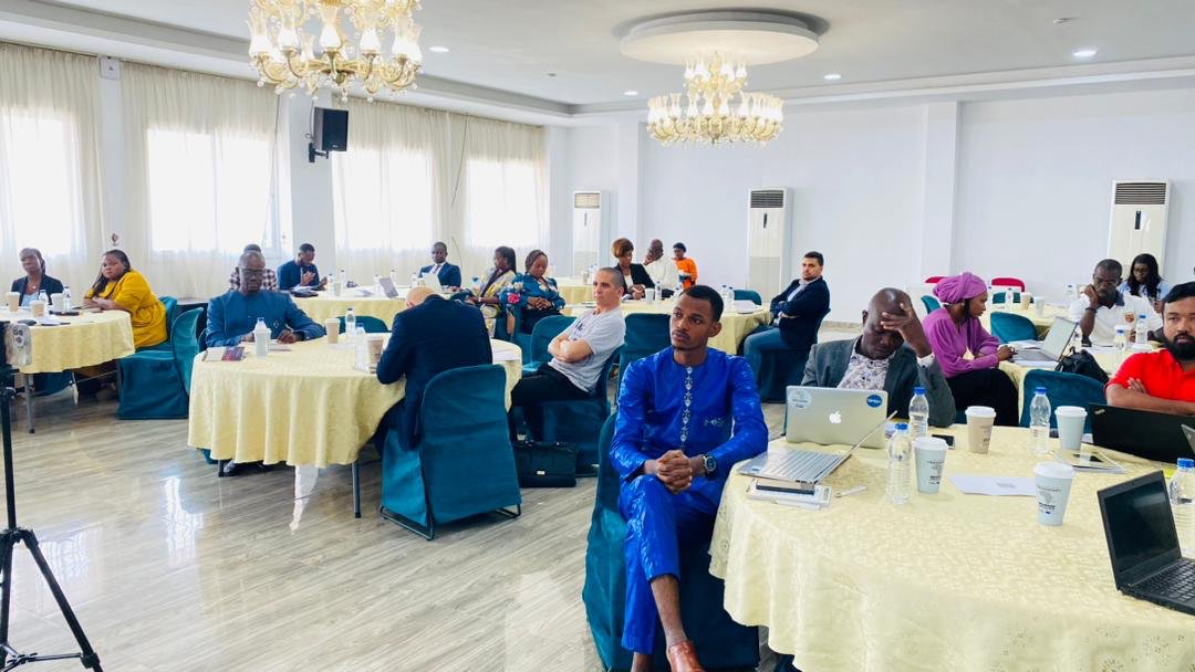 AFRICTIVISTES's tweet photo. Akwaba! #Innov4Democracy 👨🏿‍💻🌍

Suivez-nous en direct sur nos plateformes.

Youtube👉🏼https://t.co/X5iWvDVEkS
Facebook👉🏼https://t.co/F63Q2IQdnl

📍#Abidjan, Côte d'Ivoire 🇨🇮

#CharterAfrica @charter_africa #CIV225 #Hackathon #Démocratie #Innovation #GouvernanceDémocratique https://t.co/uS9ObFlFuE