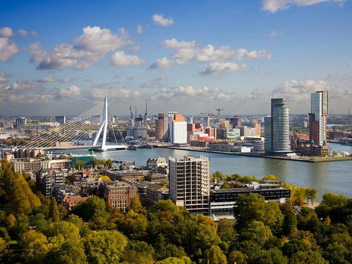 EACRnews's tweet photo. The EACR 2024 Congress is just around the corner! We're looking forward to the varied and exciting science across 928 posters being presented 🤩

Register to join the EACR in Rotterdam by 27 May: https://t.co/sBljD49VP9 https://t.co/u603ildku8
