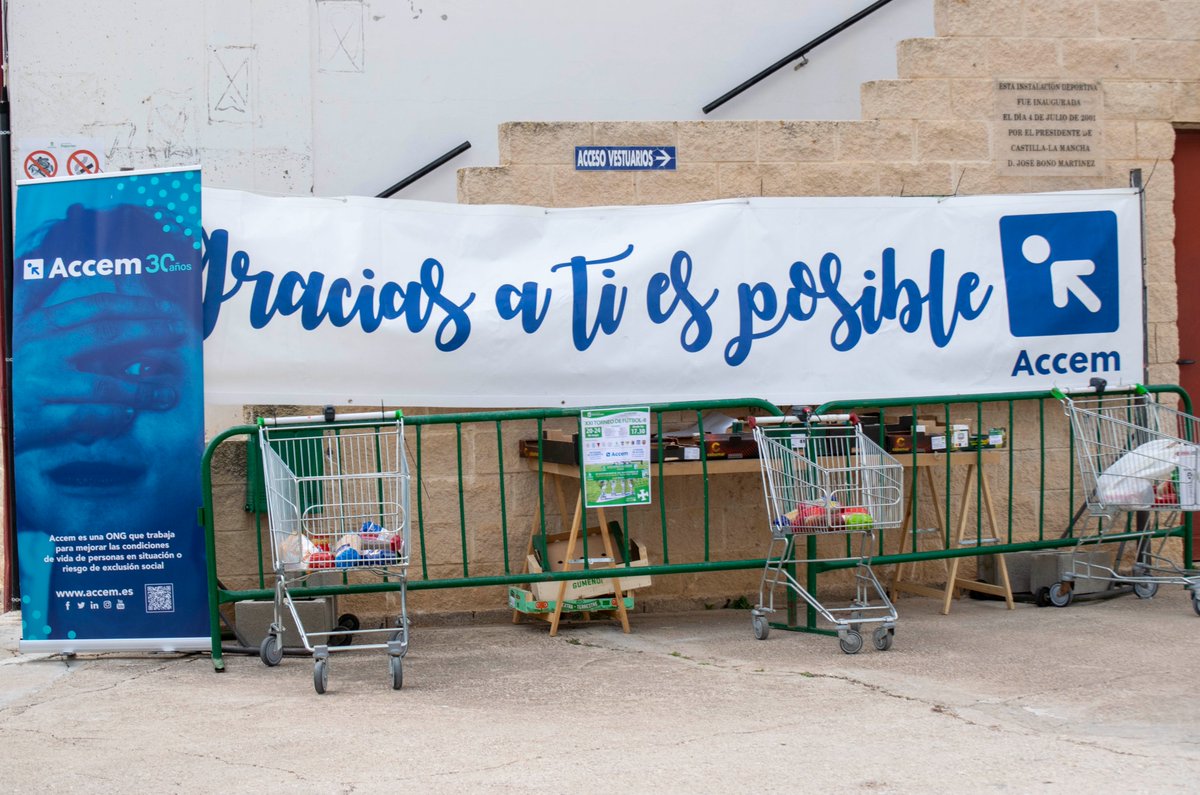 📸 XXI TORNEO DE FÚTBOL-8 DE MARCHAMALO 

Primera jornada de partidos de nuestro Torneo de Fútbol, organizado por la Escuela Municipal de Fútbol del <a href="/AytoMarchamalo/">Ayto. Marchamalo</a> con una docena de escuelas y clubes de la zona invitados.

Todos contribuyen aportando alimentos para <a href="/Accem_ong/">Accem</a>