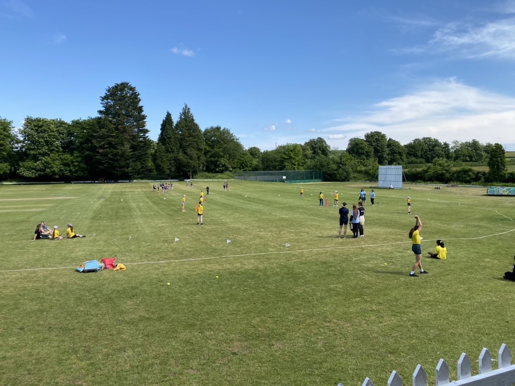 Huge thank you to all the schools who are involved and @StFagansCricket for hosting today’s event. 💪GIRLS PRIMARY SCHOOL FESTIVAL🏏 Fantastic to see 💪🏏🏴󠁧󠁢󠁷󠁬󠁳󠁿🙏