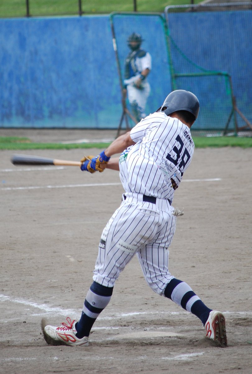 2024.5.19 士別ふどう野球場
Wake up the Hero 
スタンドインが似合う男が放つ待望の本塁打にベンチ･応援席･スタジアムDJのテンション急上昇。このアーチがこそがブレイズの象徴の様。
チームを牽引し、攻守で魅せ、笑顔絶やさぬこのキャプテンの存在は唯一無二。
#佐藤将悟
#士別サムライブレイズ