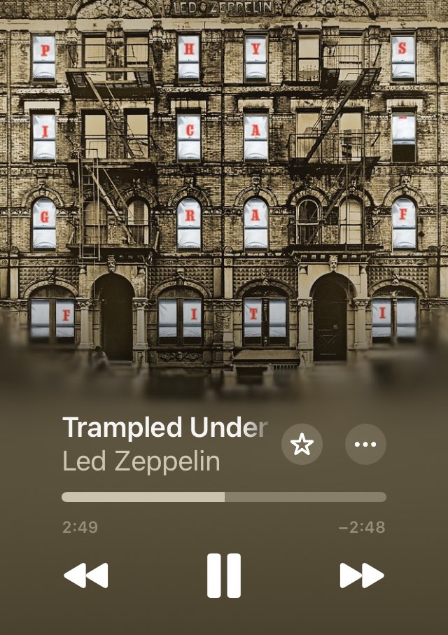 kumaichan901t's tweet photo. お疲れ様でした。
TuesdayのWorkこれにてClose
さ、さ、家に帰ろー🏠
#LedZeppelin
#ImmigrantSong
#TrampledUnderFoot
#DyerMaker
#InMyTimeofDying
#NowPlaying https://t.co/y6Rz5MFmBG