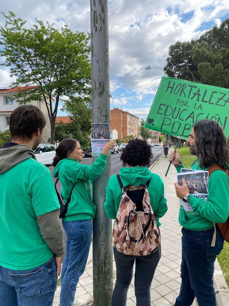 CNT_Villaverde's tweet photo. HUELGA EDUCACIÓN PÚBLICA 

💚✊🏾📣 Jornada de piquetes informativos en los centros educativos de toda la CAM 

📌 12:00h Concentración en la Consejería de Educación 

📌 17:30h Manifestación Atocha - Sol

#VoyalaHuelga
#ALaHuelgaDesdeAbajo https://t.co/VKuC2Ka5lr
