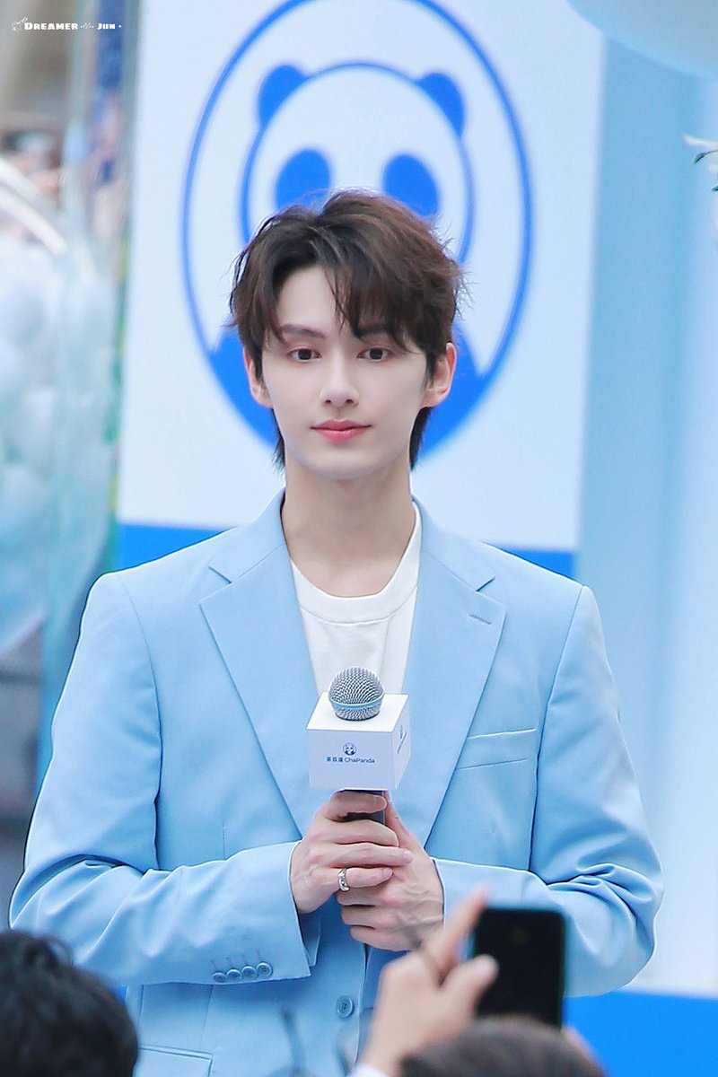 DreamerJun2's tweet photo. 240521

#JUN #준 #문준휘 #文俊辉 #ジュン #SEVENTEEN   #세븐틴 https://t.co/2mHegFatq0