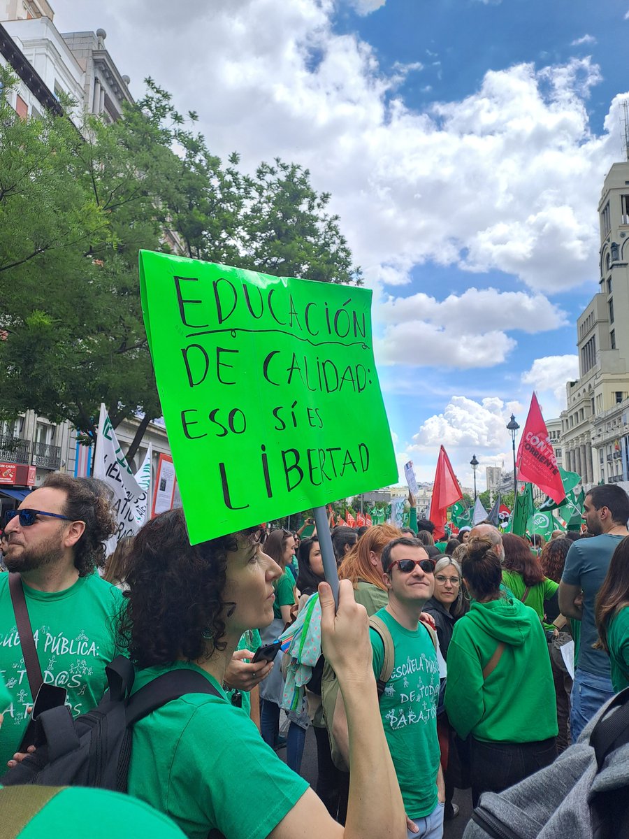 Asamblea Menos Lectivas #SalvemosLaPública tweet media