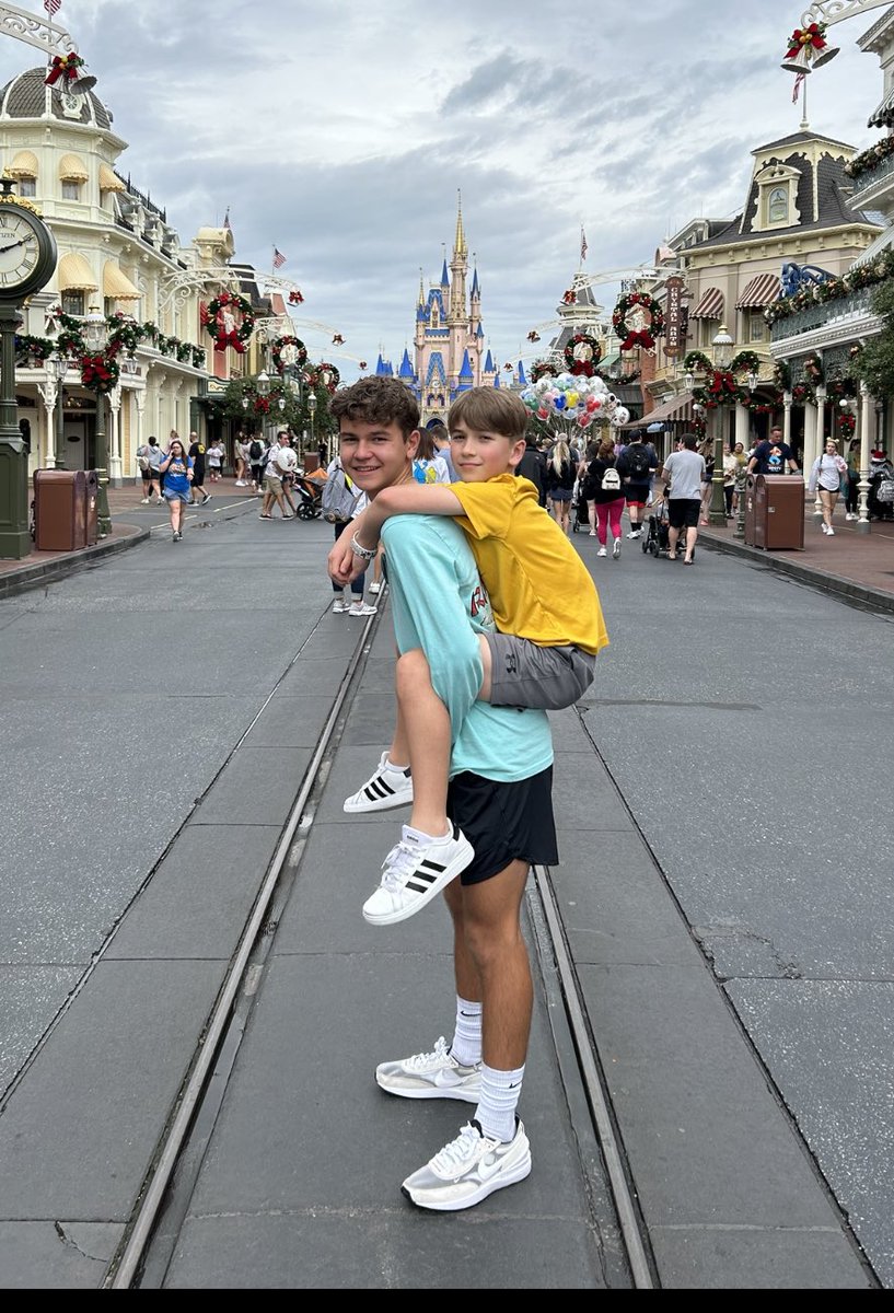 Andrea Reppa tweet media