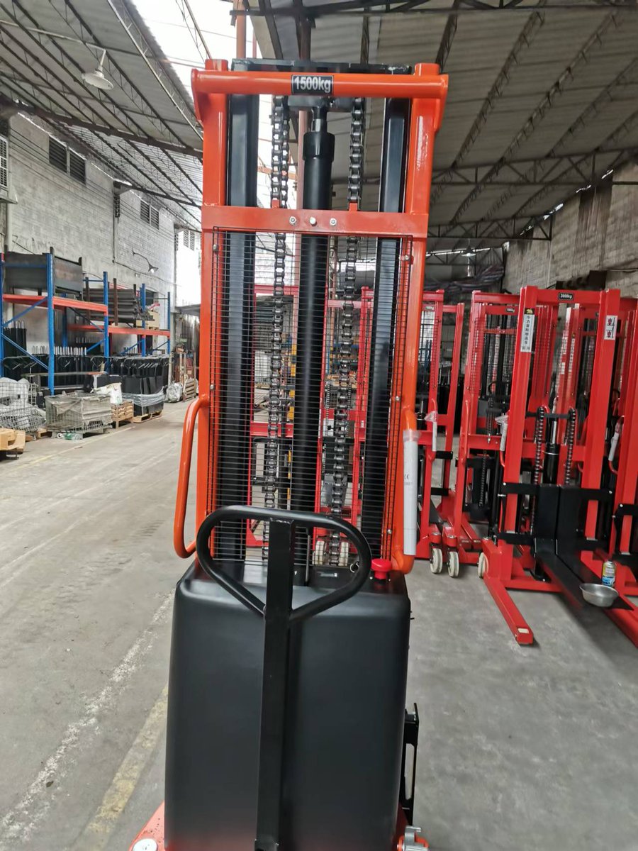 NiuliForklift's tweet image. Guangdong NEUNE Semi Electric Stacker

Compared to fully electric stackers, the semi-electric model offers a cost-effective solution for those seeking a balance between price and performance.

#palletstacker #electricforklift #semielectricstacker 
#electricstacker #Semielectric