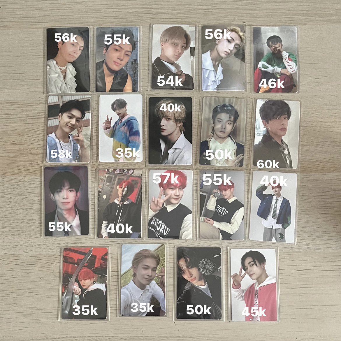 [help RT and LIKE!!] 
 ─  WTS PHOTOCARD ENHYPEN

karena enha bakal ke indoo aku mau jual pc kesayangku🥹🤲🏻

🍒 all good condi
🍒 harga sudah termasuk packing
🍒 untuk keep event ada dp 50%

dm me for more details!💘

t. enhypen photocards orangeblood darkblood manifesto bdo bdc