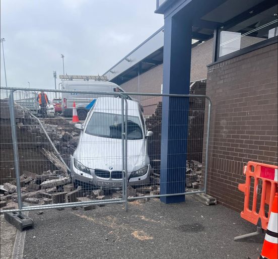 This dramatic picture was taken after a car collided with another car before hitting a wall at Ballymena Bus Station newsletter.co.uk/news/crime/thi…