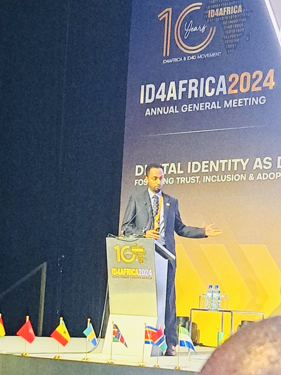 TeybaHassen's tweet photo. 🇪🇹 participating in the ID4D Conference in Cape Town. In line with its commitment to documentation, 🇪🇹 is providing digital IDs to refugees to facilitate access to services. To date, over 3,000 of 'em hv got Fayda #. The initiative is set to expand nationwide.
🇪🇹’n 🤝s 4 Humanity https://t.co/sHje4BMlT0